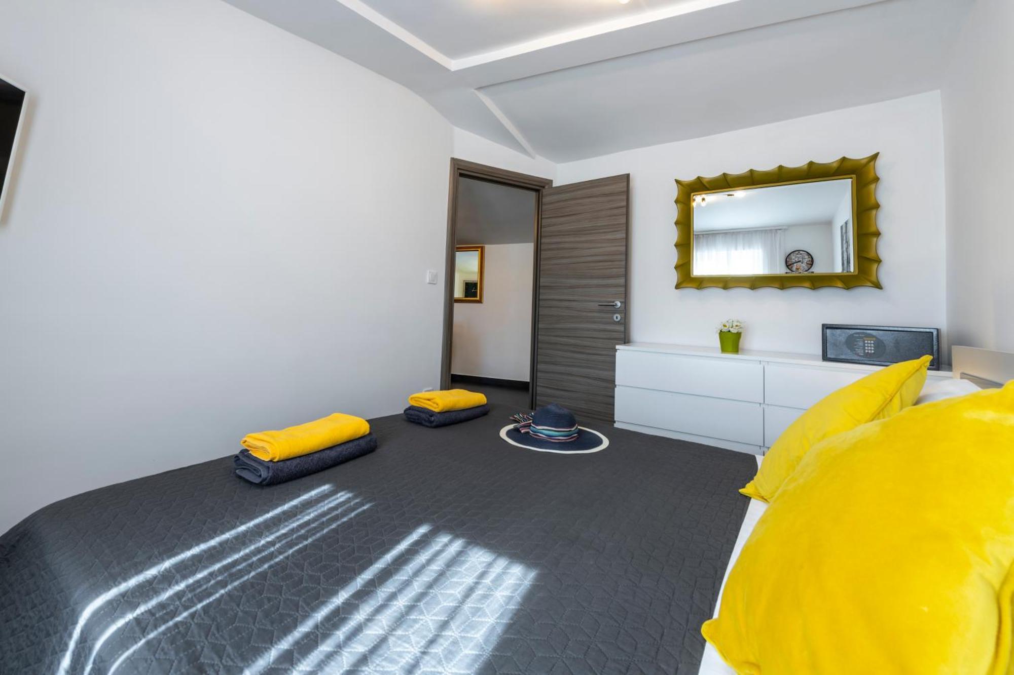 Apartments Nia Deluxe & Elegance Dubrovnik Exterior photo